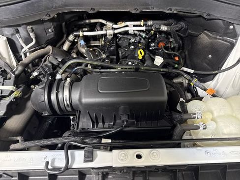 Used 2021 Ford Explorer XLT AWD/4WD image 75