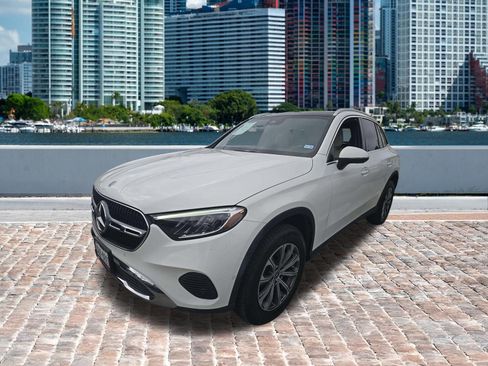 Used 2023 Mercedes-Benz GLC 300 image 28