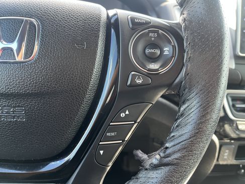 Used 2017 Honda Ridgeline Black Edition image 20