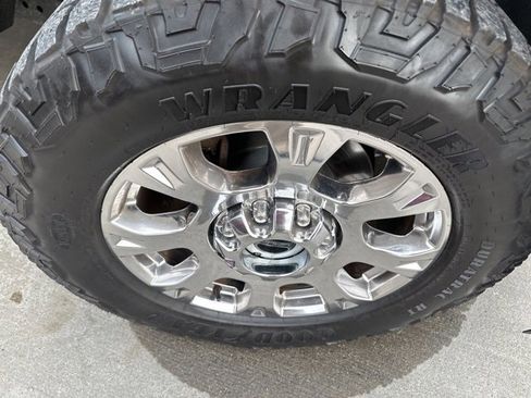 Used 2021 Ford F250 XLT w/ XLT Premium Package image 18