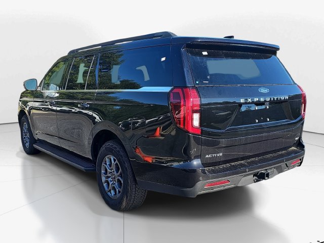 Used 2025 Ford Expedition Max Active AWD/4WD image 5