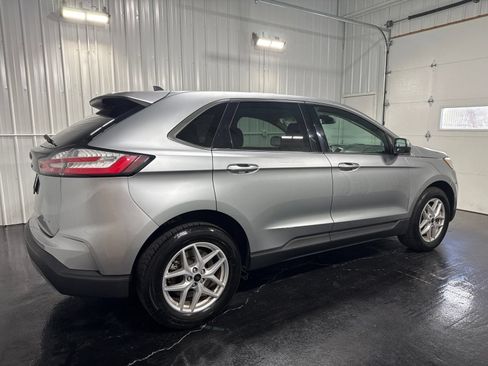 Used 2024 Ford Edge SEL AWD/4WD image 3