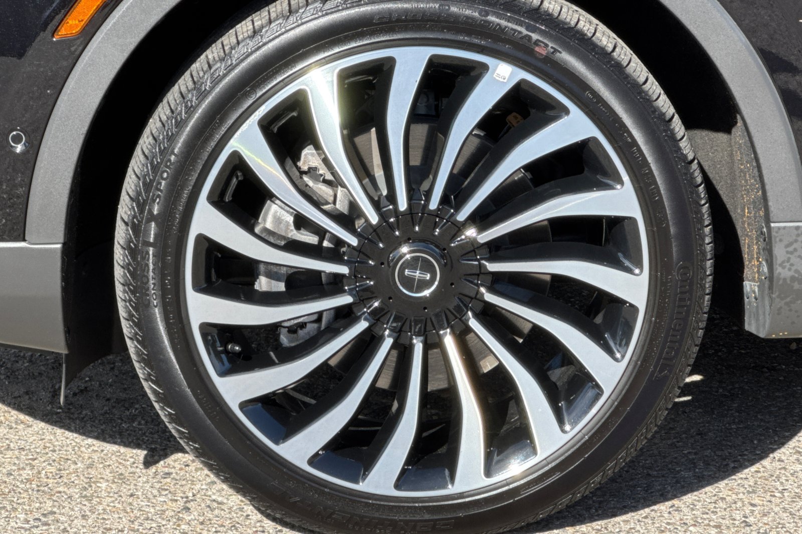 Used 2023 Lincoln Nautilus Black Label AWD/4WD image 27