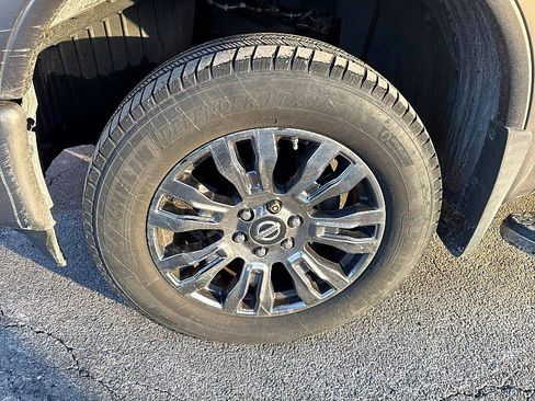 Used 2016 Nissan Titan Platinum Reserve image 14
