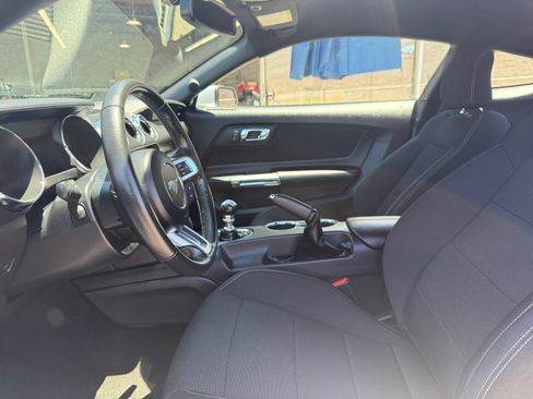 Used 2016 Ford Mustang Coupe w/ Equipment Group 051A RWD image 15
