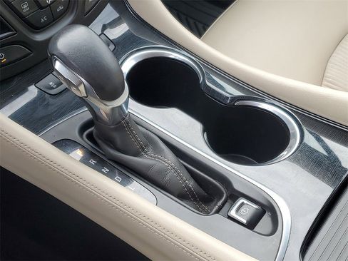 Used 2018 Buick Envision Preferred image 22