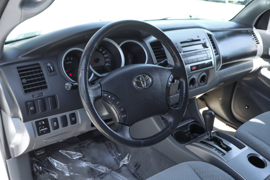 Used 2011 Toyota Tacoma 4x4 Double Cab w/ SR5 Pkg #2 w/JBL Audio image 19