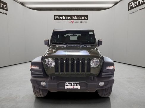 Used 2023 Jeep Wrangler Sport AWD/4WD image 8