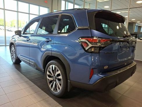 Used 2025 Subaru Forester Touring AWD/4WD image 4