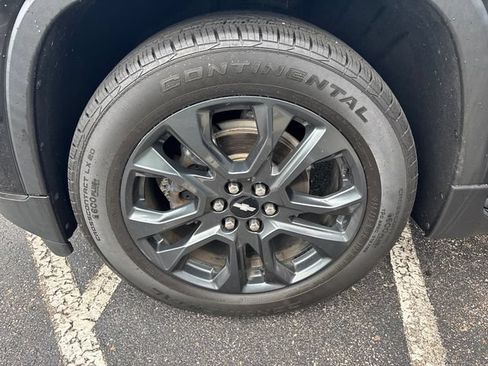 Used 2020 Chevrolet Traverse RS w/ LPO, Floor Liner Package FWD image 26