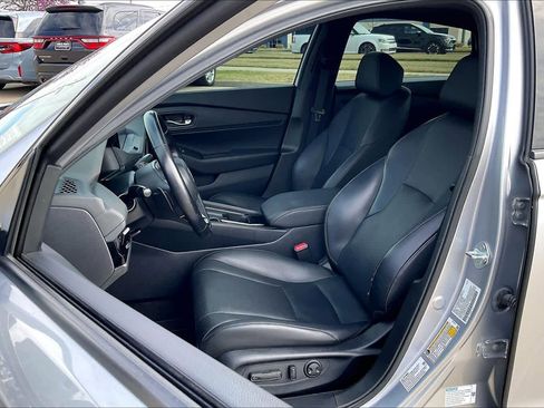 Used 2024 Honda Accord Sport image 8