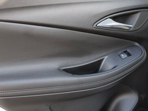 Used 2022 Buick Encore GX Select image 31