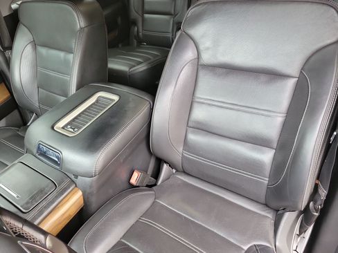 Used 2020 GMC Yukon XL Denali AWD/4WD image 11