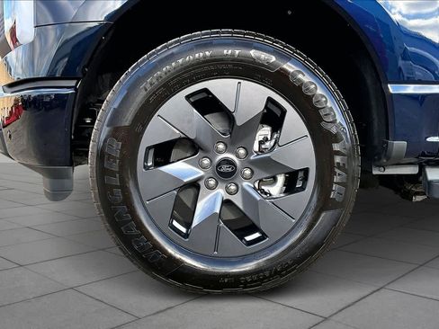 Used 2025 Ford F150 Lightning Flash w/ Max Trailer Tow Package image 13