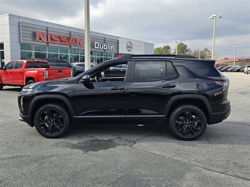 New 2026 Chevrolet Equinox LT w/ Convenience Package II image 2