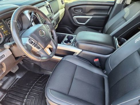 Used 2017 Nissan Titan PRO-4X image 13