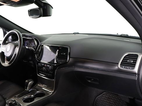 Used 2022 Jeep Grand Cherokee Limited image 26