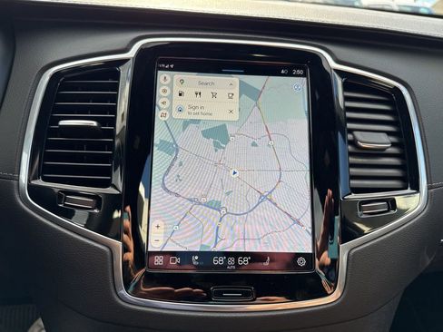 Used 2025 Volvo XC90 B6 Ultra image 31