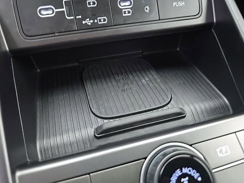 Certified 2025 Hyundai Kona SEL AWD/4WD image 19