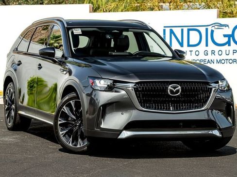 Used 2024 MAZDA CX-90 Plug-In Hybrid w/ Premium Pkg AWD/4WD image 4