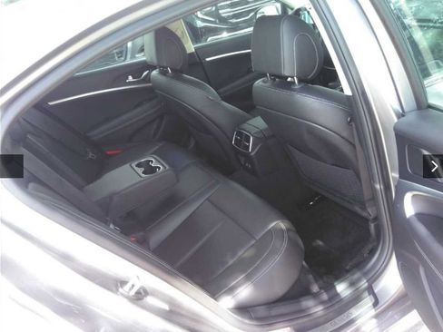 Used 2026 Genesis G70 2.5T RWD image 6