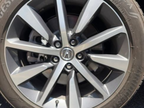 Certified 2025 Acura MDX FWD w/ Technology Package image 8
