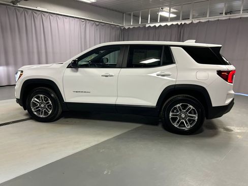 Used 2025 GMC Terrain Elevation image 4