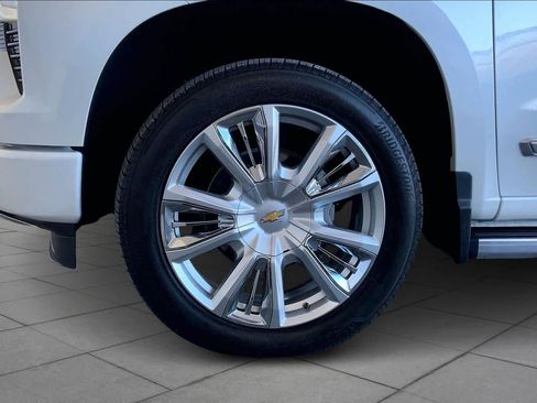 Used 2024 Chevrolet Silverado 1500 High Country image 11