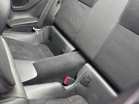 Used 2024 Toyota GR86 Premium image 10