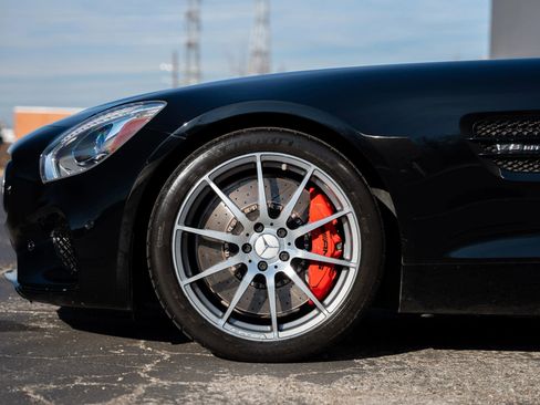 Used 2016 Mercedes-Benz AMG GT S image 5