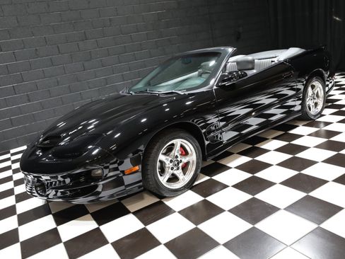 Used 1999 Pontiac Firebird Trans Am RWD image 15