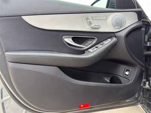 Used 2020 Mercedes-Benz C 300 Sedan image 17