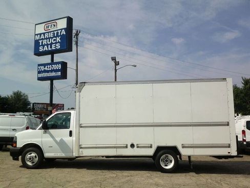 Used 2021 GMC Savana 3500 Extended w/ Power Convenience Package image 3