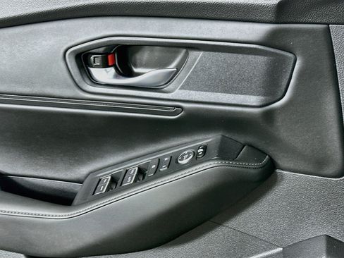 Used 2025 Honda Accord Sport image 15