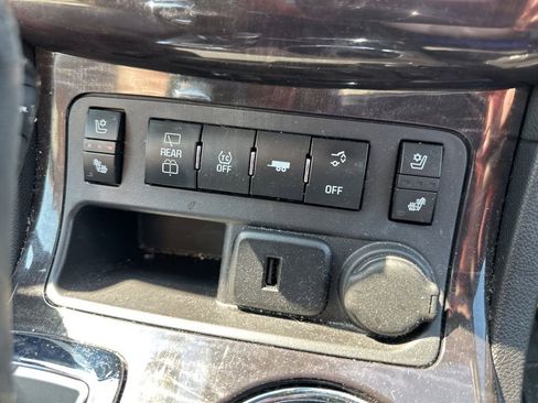 Used 2016 Buick Enclave Premium w/ Experience Buick Package image 26