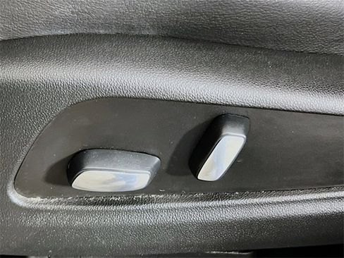 Used 2020 Cadillac XT5 Luxury image 19