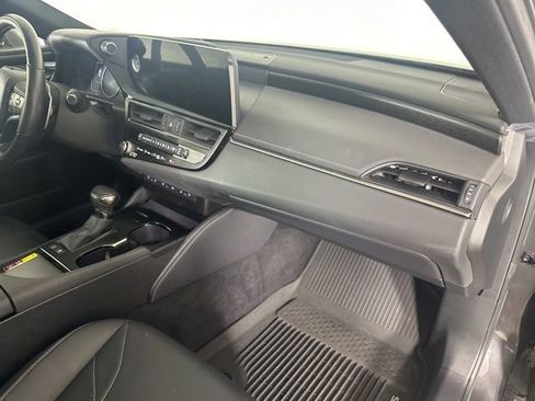 Used 2023 Lexus ES 300h Ultra Luxury w/ Accessory Package (Z2) FWD image 10
