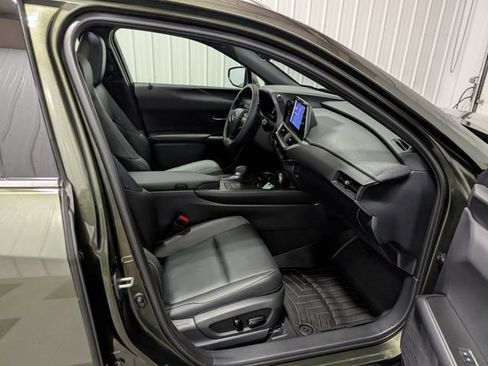 Used 2025 Lexus UX 300h AWD w/ Cold Area Package image 28