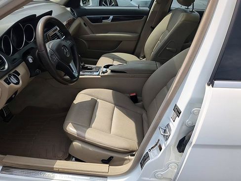 Used 2014 Mercedes-Benz C 250 Sedan image 16