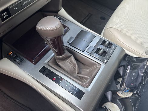 Used 2015 Lexus GX 460 w/ Premium Package AWD/4WD image 26