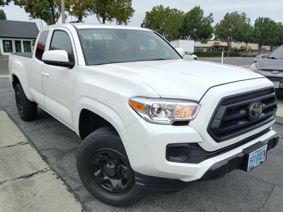 Used 2023 Toyota Tacoma SR w/ SR Convenience Package