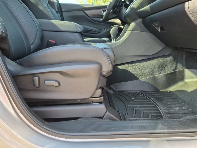 Used 2025 Subaru Ascent Touring AWD/4WD image 30