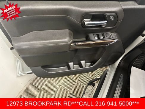 Used 2022 Chevrolet Silverado 2500 LT w/ Convenience Package AWD/4WD image 8
