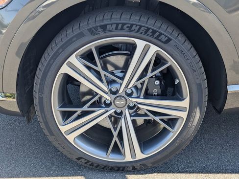 Used 2025 Genesis GV80 3.5T e-SC image 11