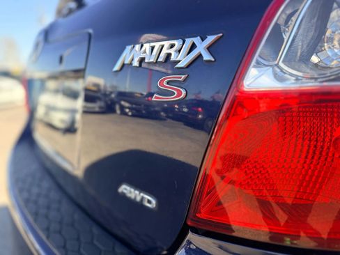 Used 2009 Toyota Matrix S image 9