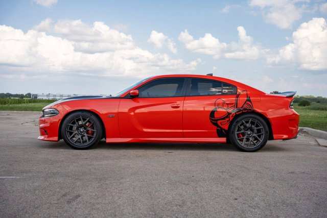 Used 2017 Dodge Charger R/T Scat Pack w/ Beats Audio Group RWD image 4