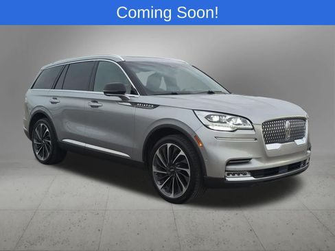 Used 2024 Lincoln Aviator Reserve w/ Equipment Group 201A AWD/4WD image 8