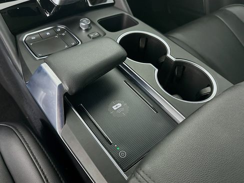 Used 2024 Acura MDX FWD image 37