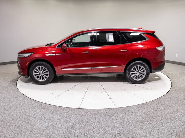 Used 2024 Buick Enclave Essence FWD image 33