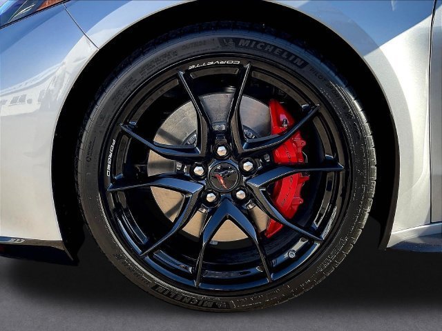 New 2027 Chevrolet Corvette Grand Sport w/ Z52 Sport Performance Package RWD image 16